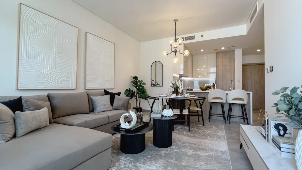 Peninsula One — Living and dining — Official developer photograph